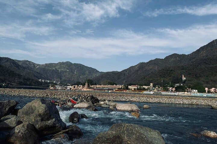 Sunrise Ganges Yoga and Morning Walk in Rishikesh photo 6