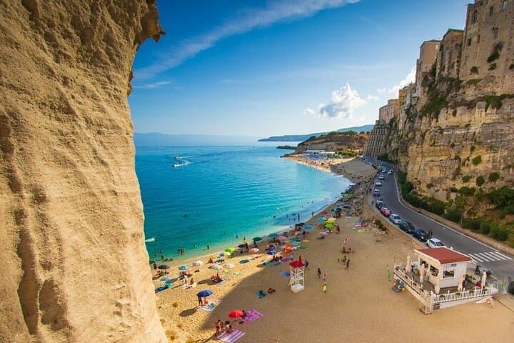 Tropea Street Food Tour: Taste Red Onion & Nduja with a Local Guide photo 6