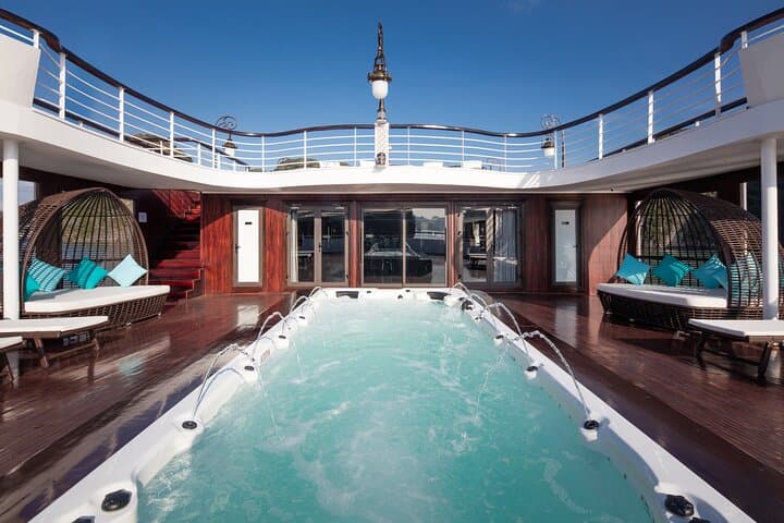 Aurora Cruise: 2-Day Halong Bay Escape from Hanoi photo 5