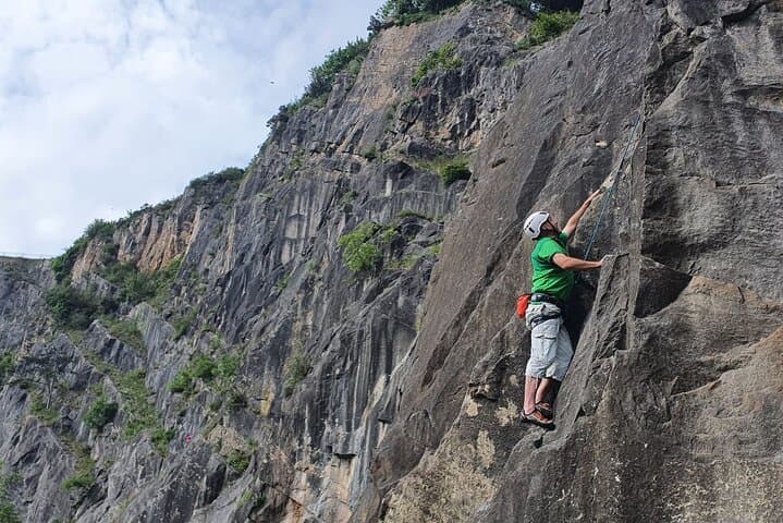 Climb Idleburger Buttress: Avon Gorge Rock Climbing Near Clifton Suspension Bridge photo 1