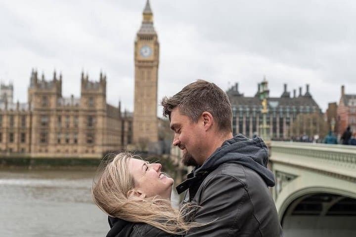 Private Professional Photoshoot in Paris — Iconic Portrait Session by Notre-Dame photo 5