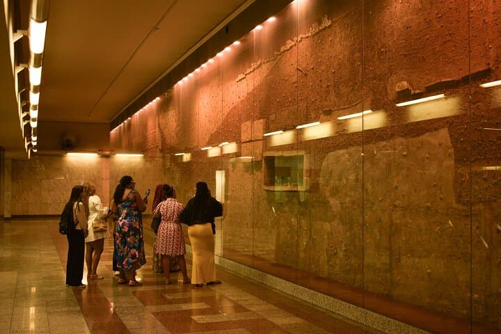 Athens at Night Walking Tour with Dinner: Illuminated Sights & Local Taverna photo 5