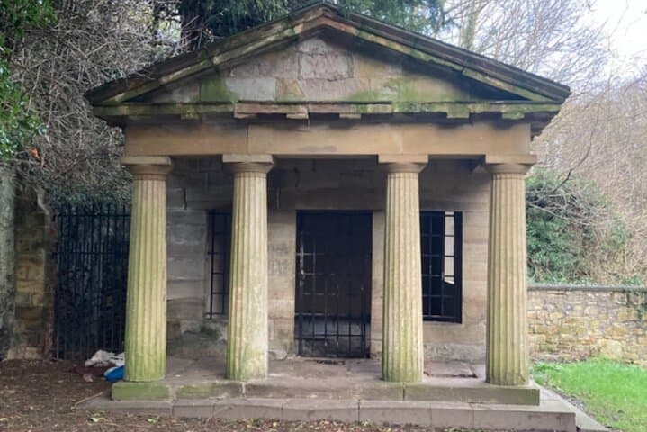 Durham Scavenger Hunt: Self-Guided Walking Tour of Durham’s Top Sights photo 5