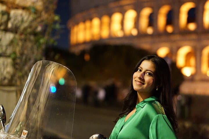 Rome After Dark: Vintage Vespa Night Ride to Colosseum & Trastevere photo 5