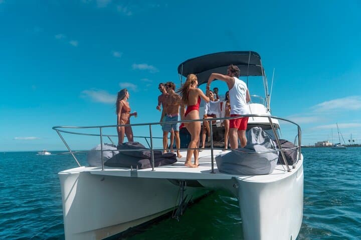 Private Catamaran Cruise from Belém: 4-Hour Lisbon Tour with Swim Stops photo 2