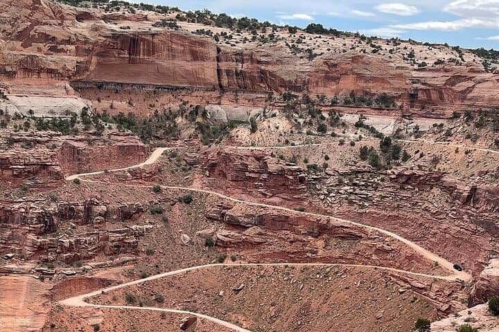 Explore Arches and Canyonlands National Parks: Utah’s 4x4 Backcountry Adventure photo 4