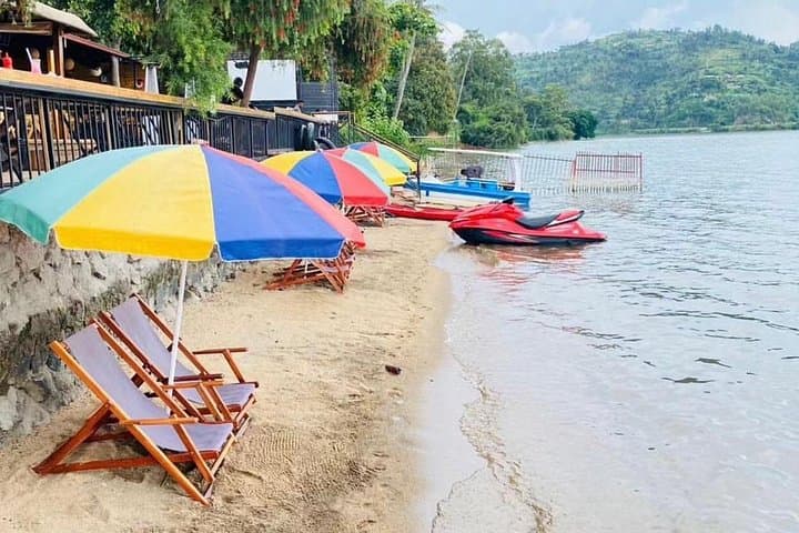 Gisenyi & Lake Kivu: Full-Day City Tour, Boat Ride and Hot Springs
