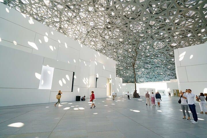 Private Abu Dhabi City Tour: BAPS Mandir & Sheikh Zayed Grand Mosque photo 4