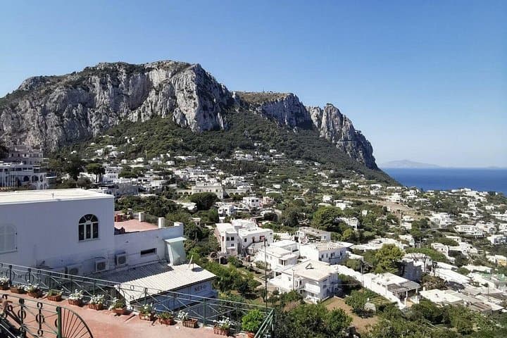 Calming Family Walking Tour in Capri — Private 2-Hour Scenic Stroll photo 3