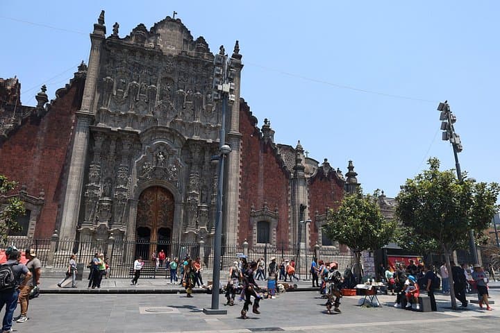 Mexico City Bike Tour: Chapultepec, Reforma & Zócalo Cycling Experience photo 2