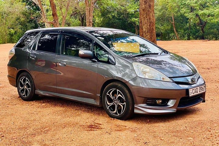 Sigiriya to Colombo Airport Private Transfer via Central Expressway (CMB Drop-Off) photo 4