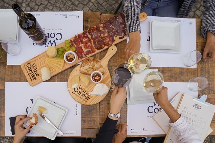 Arrábida Full-Day Private Wine and Food Tour from Lisbon