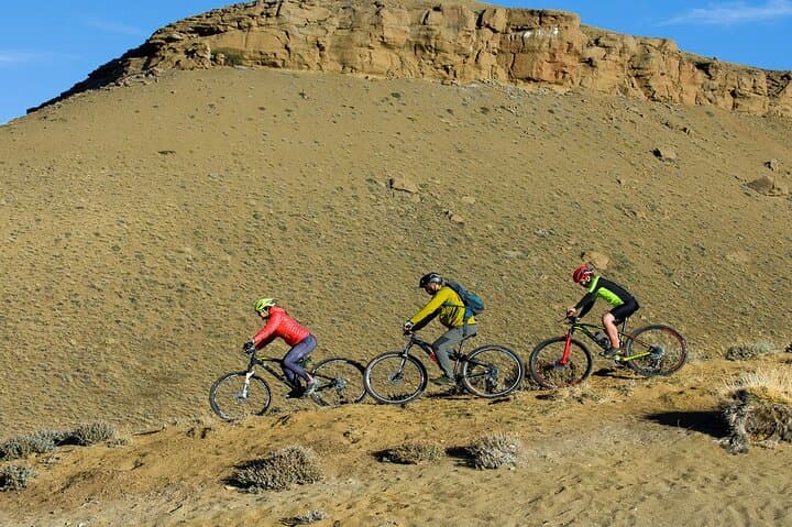 Patagonian Safari Mountain Biking: 16km Estancia 25 de Mayo Adventure photo 4