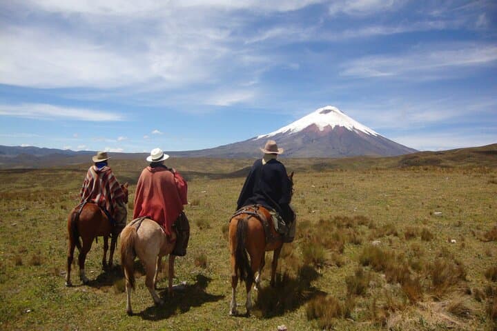 4-Day Ecuador Expedition: Volcanoes, Waterfalls & Amazon Rainforest Adventure photo 5