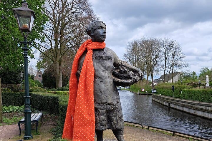 Blokzijl Historic Outdoor Escape: Walk, Puzzle, and Outsmart 1672 photo 2