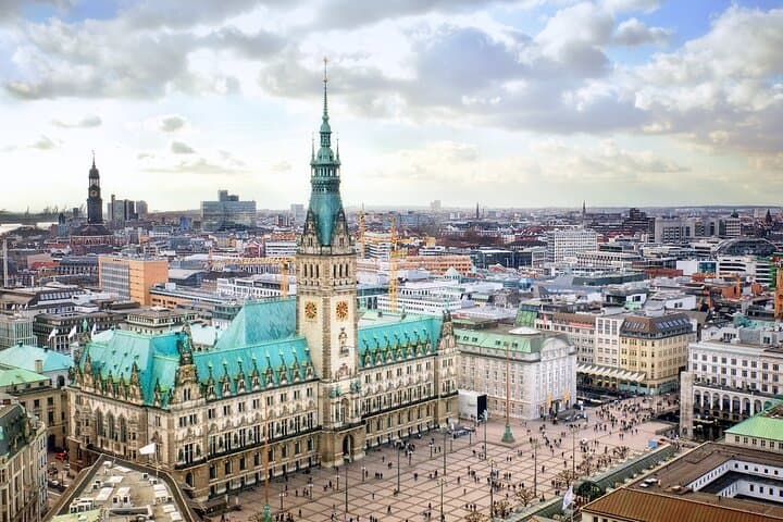 Private Romantic Walking Tour of Hamburg: Couples' Historical Stroll photo 6