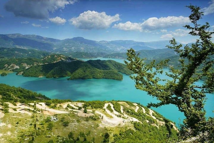 Bovilla Lake Day Tour from Tirana — Dam Views, Short Hike & Local Lunch photo 2