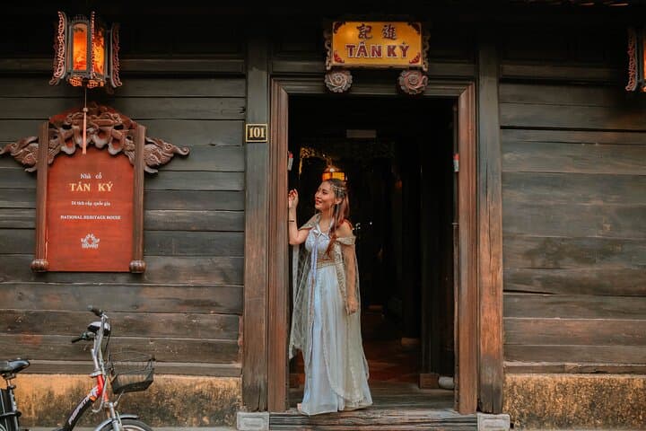 Hoi An Boat & Botanica Workshop: Coffee, Tea Cocktails and Countryside Ride photo 5
