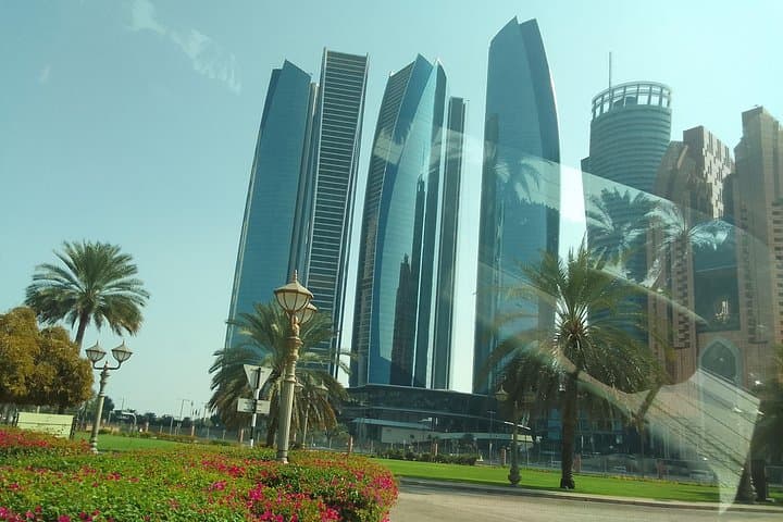 Full-Day Abu Dhabi City Tour from Dubai: Sheikh Zayed, Corniche & Cultural Highlights photo 2
