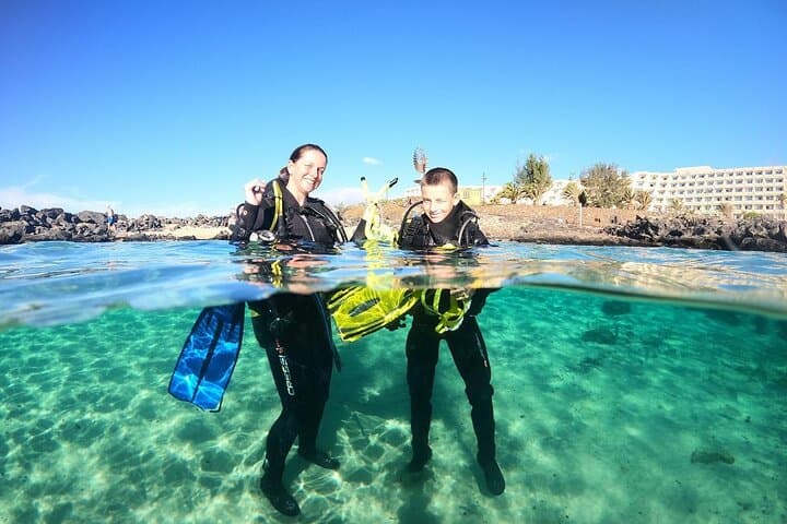 Try Scuba Diving in Lanzarote: Beginner 1-Dive to 6m