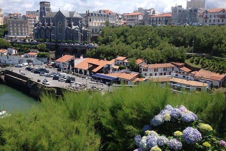 Bordeaux to San Sebastián: Scenic Private Transfer via Biarritz & Saint-Jean-de-Luz photo 3