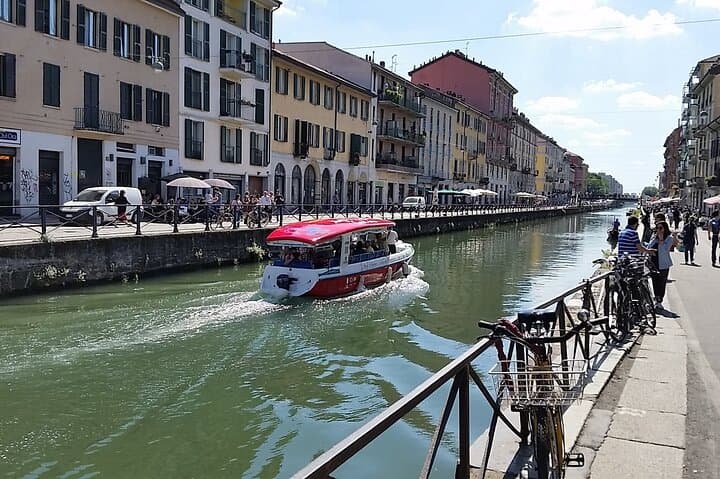 Brunch Cruise on Milan's Navigli: Historic Canal Boat Tour & Pier Brunch photo 4