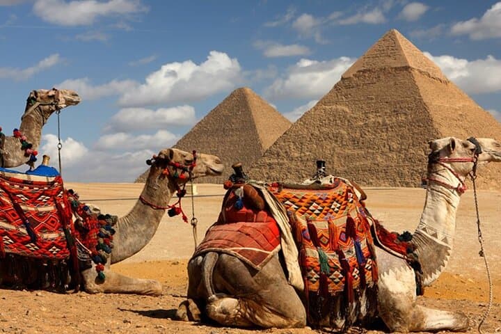 Private Giza Pyramids, Memphis & Saqqara Day Tour with Lunch photo 3