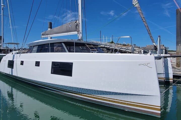 Full-Day Catamaran Cruise to Ponta da Piedade & João d'Arens Caves (Lagos, Algarve)