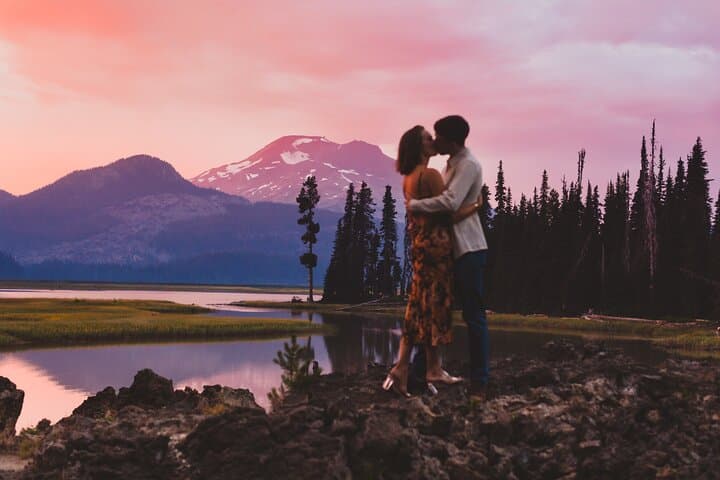 Bend Adventure Photo Experience: Pro Portraits at Cascade Lakes & Smith Rock