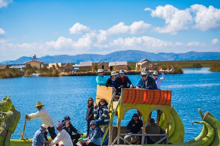 Exploring Uros and Taquile: One-Day Lake Titicaca Tour from Puno