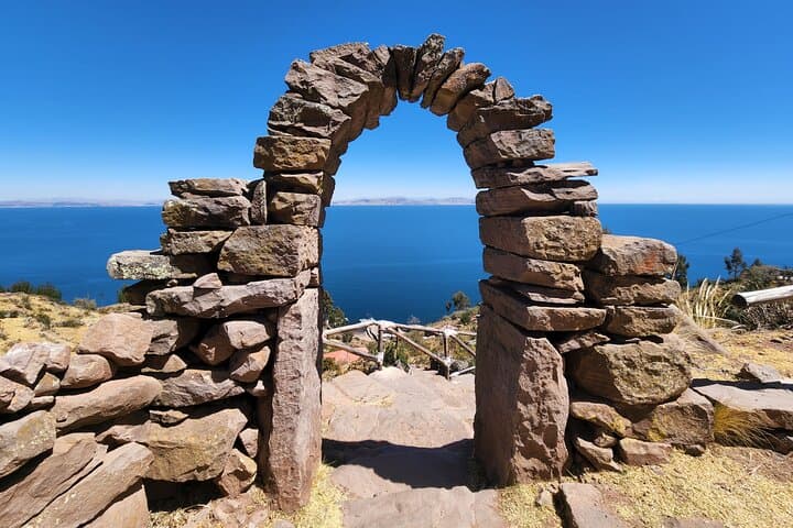 Exploring Uros and Taquile: One-Day Lake Titicaca Tour from Puno photo 2