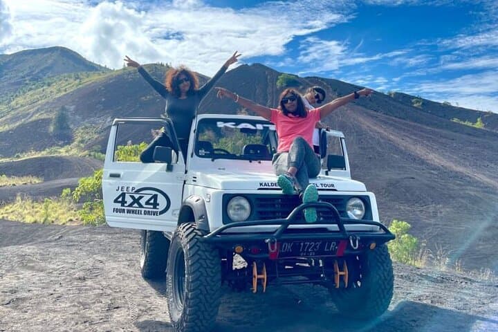Mount Batur Jeep Sunset Tour — Black Lava, Black Sand & Coffee Farm Experience photo 3