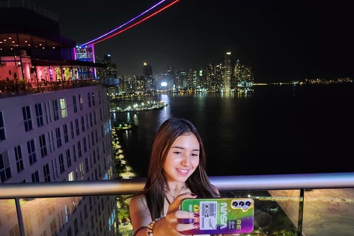 Panama City Night Tour: Rooftop 360° Views and Folkloric Dance Evening