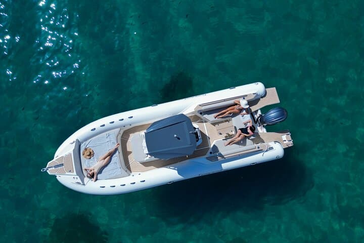 3-Hour Boat Excursion in Cagliari: Swim, Snorkel & Dolphin-Spotting photo 2
