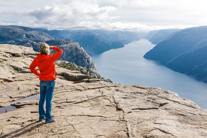 Guided Hike to Preikestolen (Pulpit Rock) from Stavanger — Private Tour with Hotel Pickup photo 4