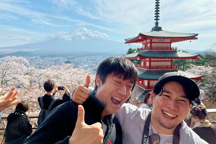 Private Tokyo to Mount Fuji Car Tour with English-Speaking Driver