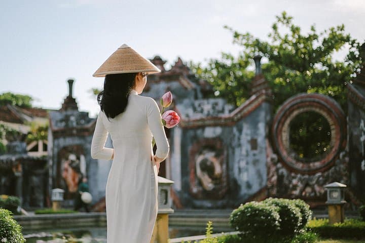 Hoi An Ao Dai Photoshoot: Private Traditional Attire Session in Ancient Town photo 2