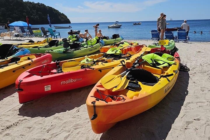 Stress-Free Transfer to Buccament Beach from Kingstown — Airport & Cruise Pickup photo 3