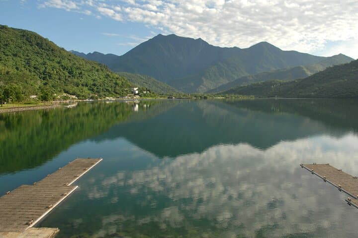 Private East Coast Jade Hunting Day Tour from Hualien: Coastal Views, Tide Pools & Jade Panning photo 5