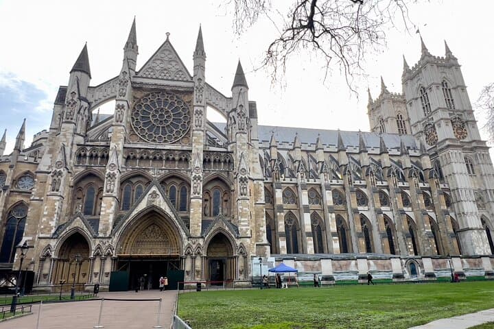 Private 3-Hour London Tour with Pickup — Iconic Landmarks & Rapid Highlights photo 3