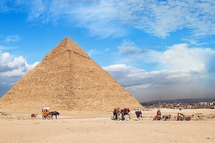 Private Day Tour to the Giza Pyramids and Great Sphinx — VIP Access and Guided Exploring photo 3