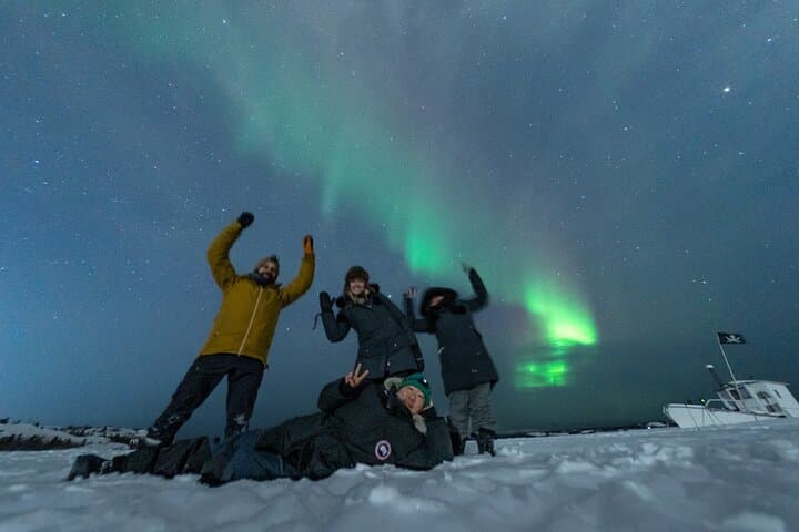 Yellowknife Small-Group Aurora Photography and Viewing — Capture the Northern Lights photo 3