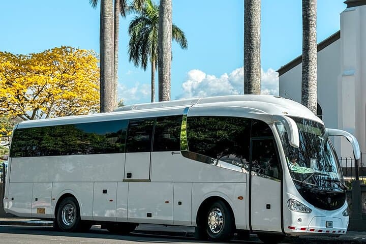 SJO to Jacó Private Transfer — Reliable Airport Shuttle to Costa Rica’s Central Pacific