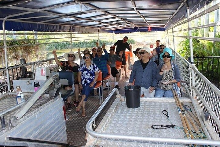 Darwin Crocodile Cruise and City Highlights Tour — Jumping Crocs & Stokes Hill Wharf Lunch photo 1