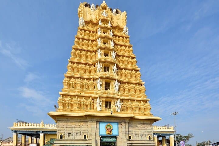 Day Trip from Bangalore to Mysore: Palace, Chamundi Hill & Markets photo 4