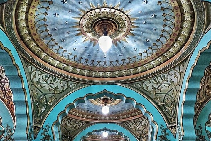 Day Trip from Bangalore to Mysore: Palace, Chamundi Hill & Markets photo 5