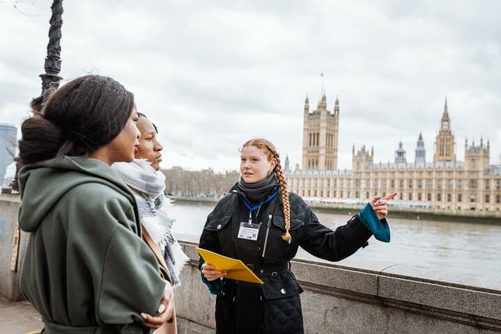 Full-Day London Private Walking Tour with Westminster Abbey Skip-the-Line Tickets
