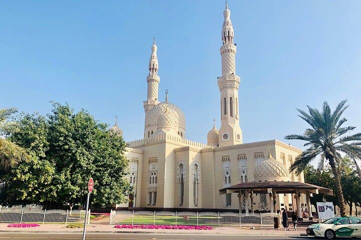Inside Jumeirah Mosque: Private Two-Hour Cultural Tour with Transfers photo 2