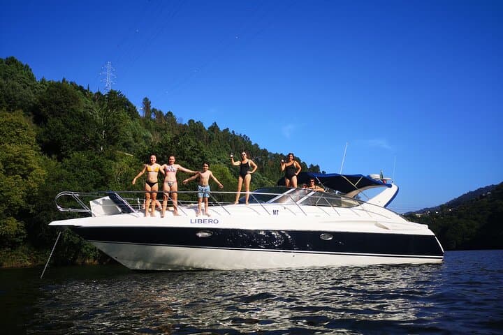 Private Douro River Boat Trip: Swim, Wine Tasting & Quiet Banks