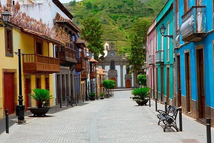 Gran Canaria Day Tour: Arucas, Teror & Aloe Vera Farm Highlights
